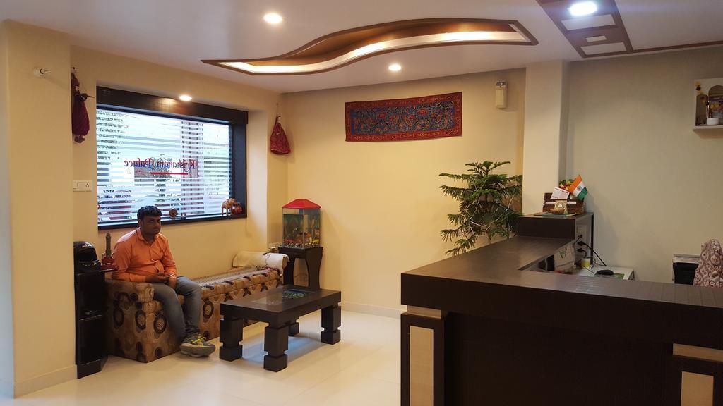 Krishnam Guest house *