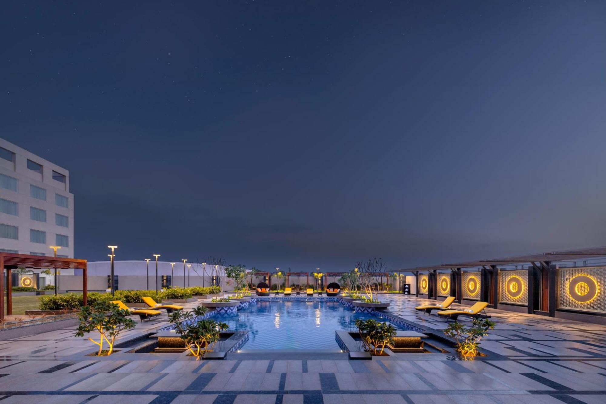 Novotel Convention Centre Hotel Jaipur