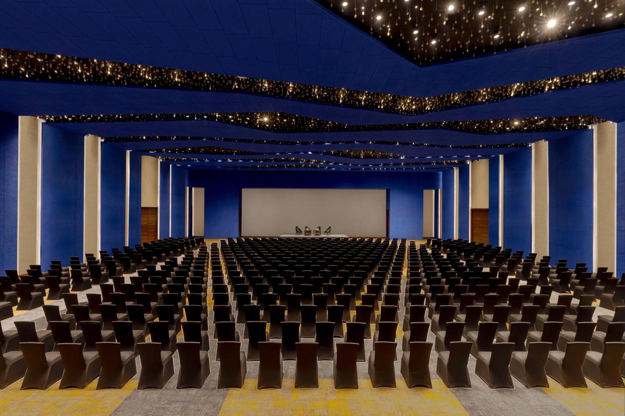 Hotel Novotel Convention Centre