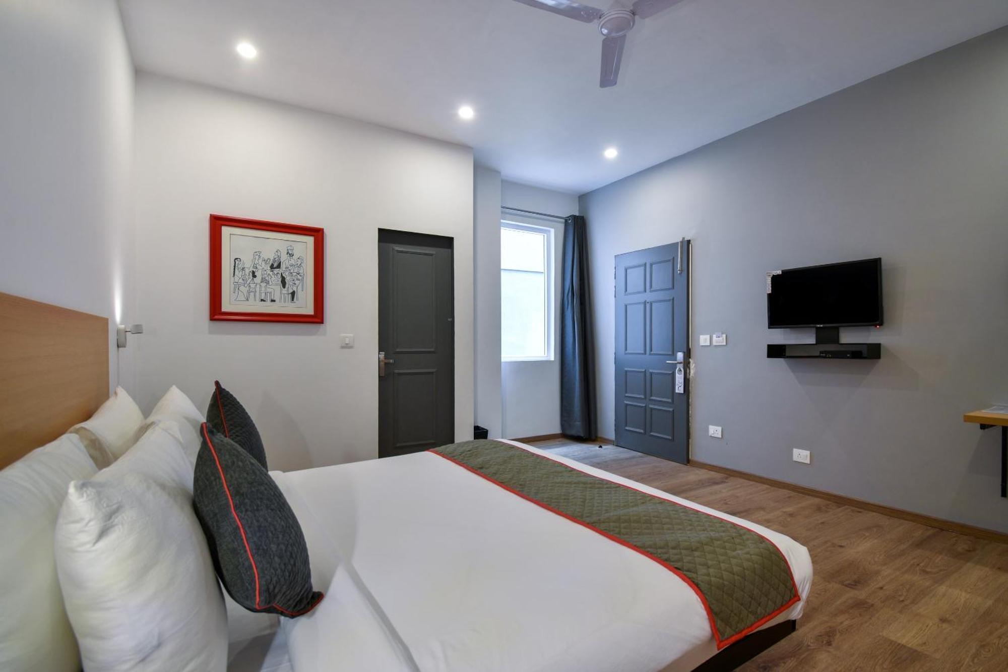 Hotel Townhouse Kg Estate Jaipur