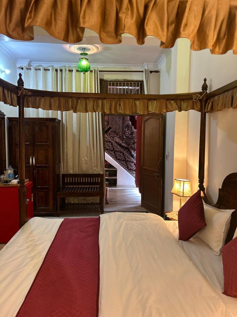 Homestay Mahlan Haveli *