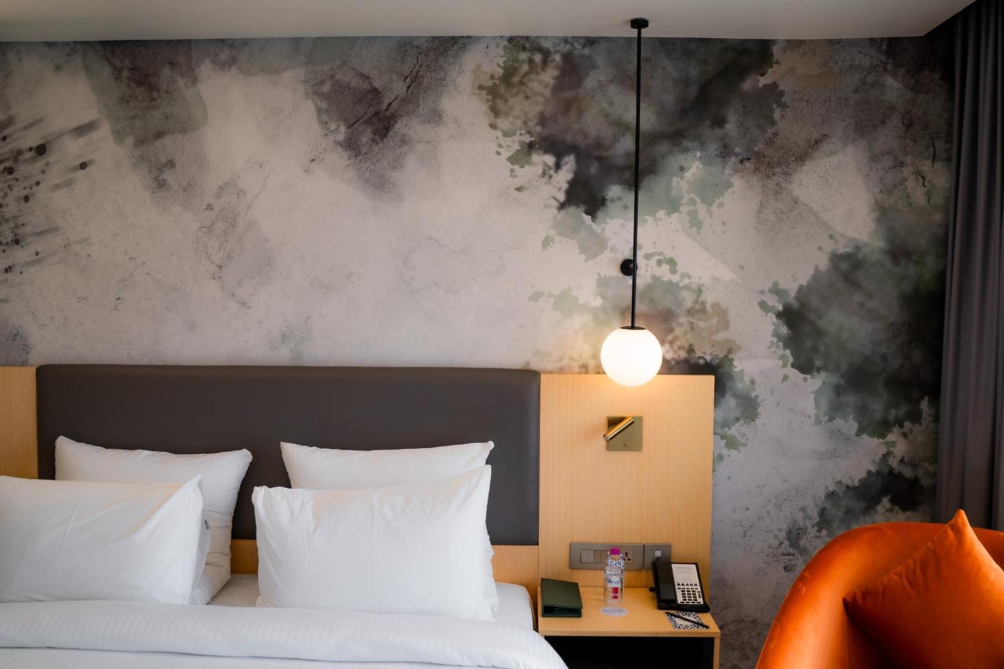 Hotel Novotel Convention Centre 5*