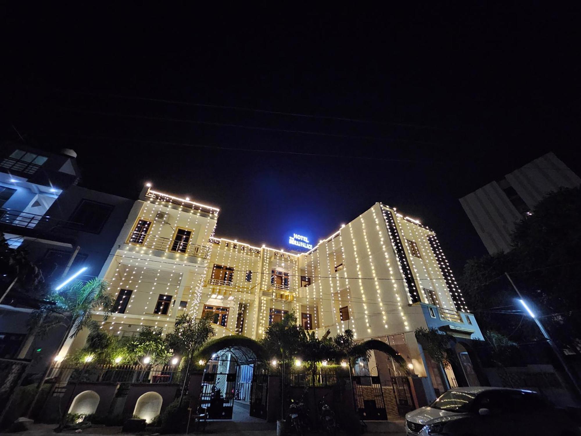 Hotel The Indraj Palace 3*