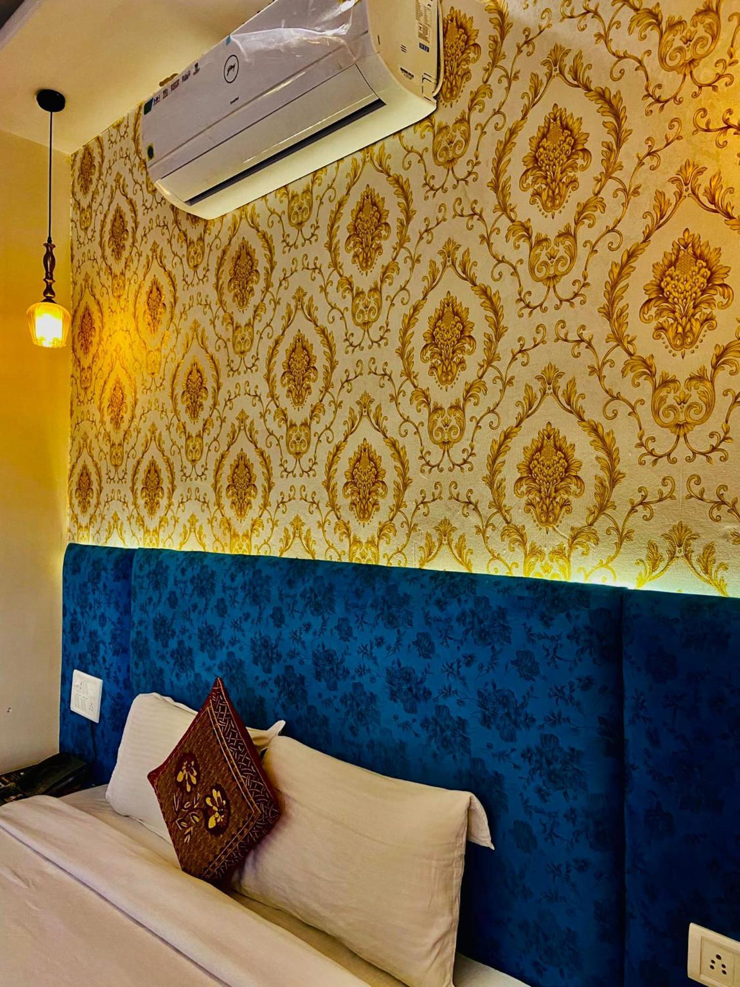 The Indraj Palace 3*