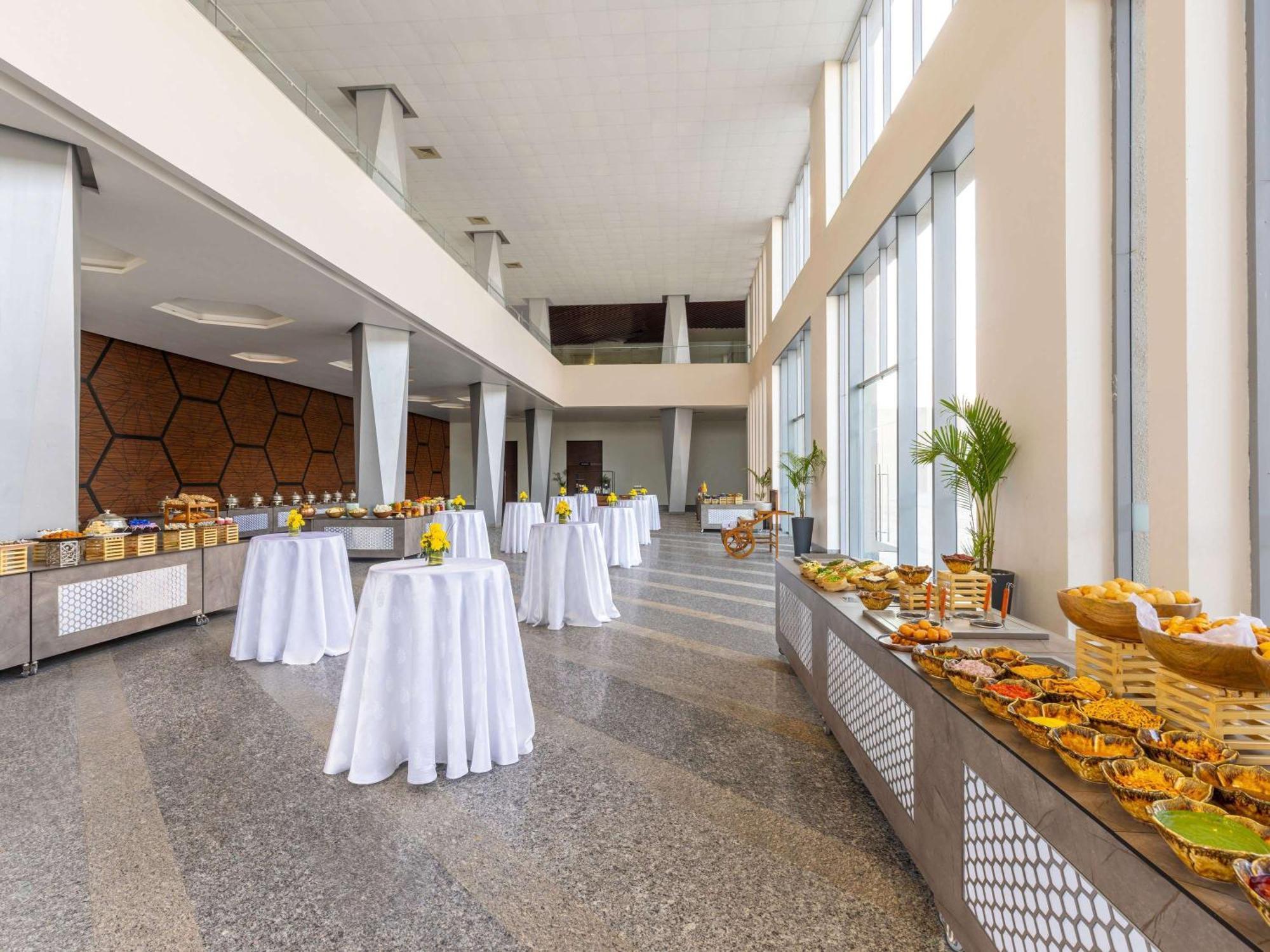 Novotel Convention Centre Hotel