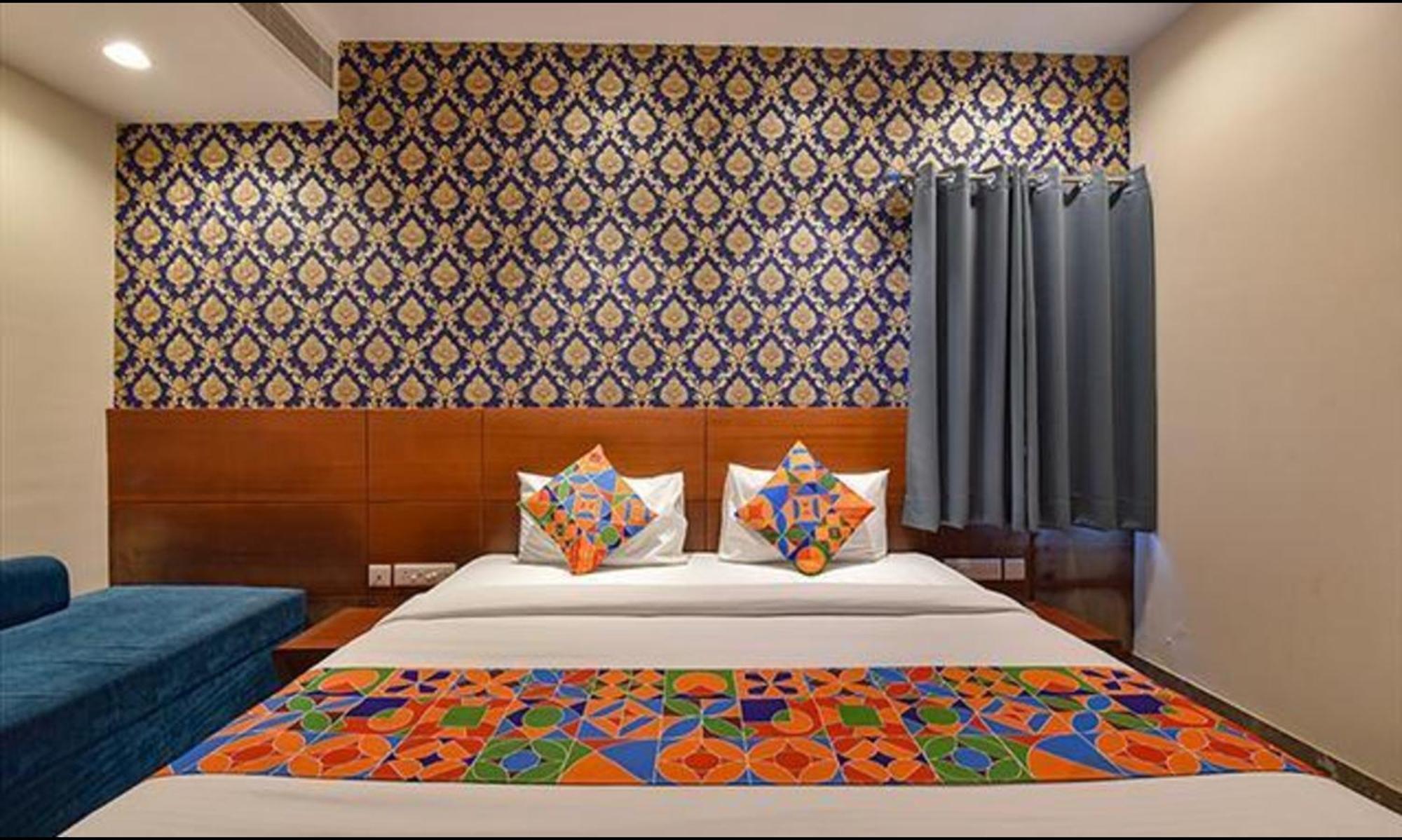 Fabhotel The Wind Palace Hotel