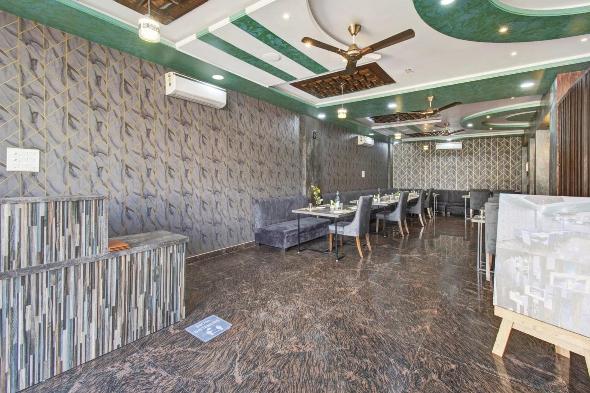 Ratan Palace By Select Hotel 3*