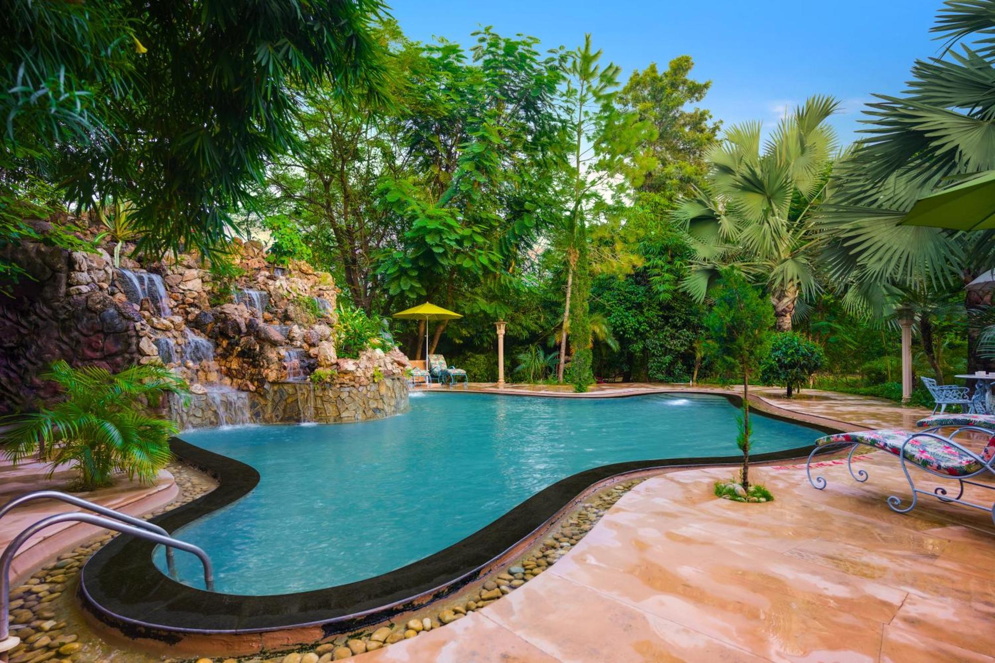 The Tree House Resort 4*