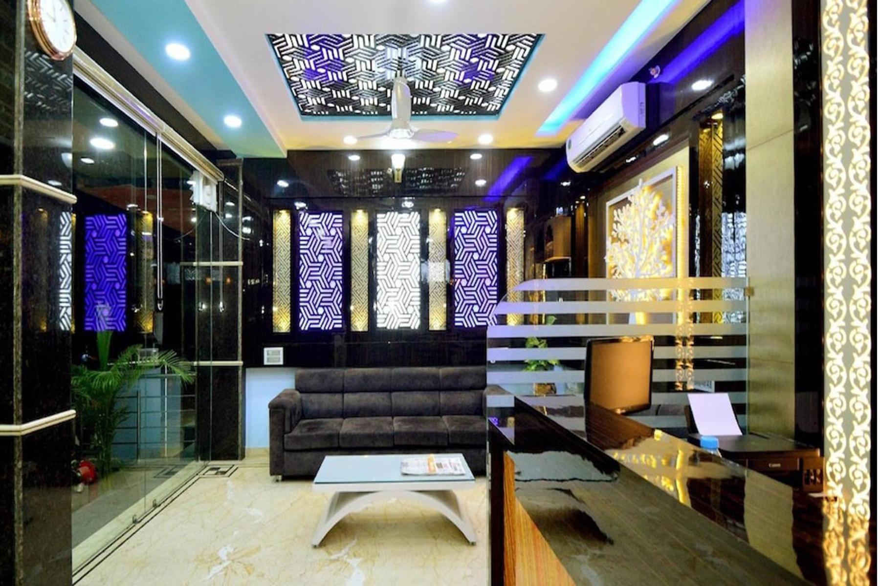 Sag Hotel *