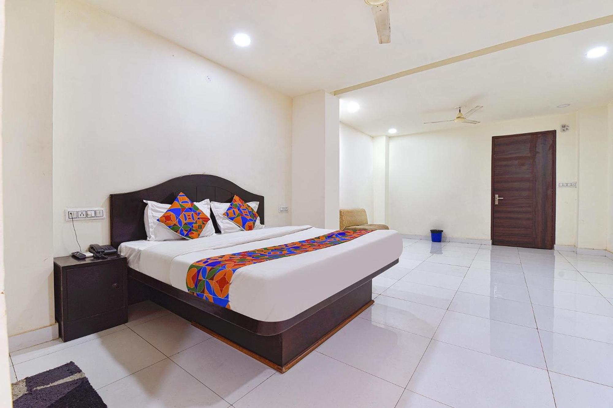 Fabhotel Monark Hotel 4*