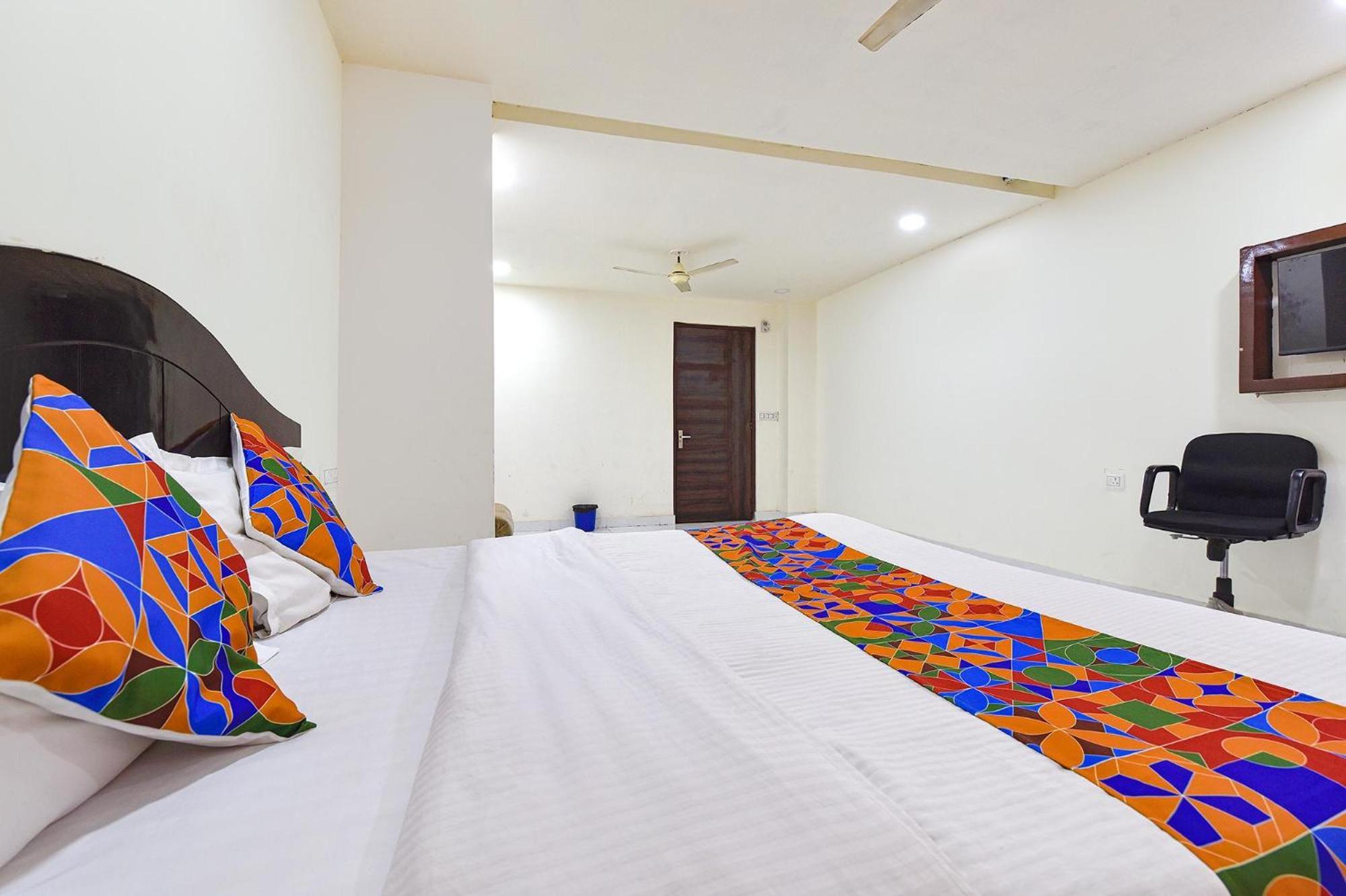 Fabhotel Monark 4*