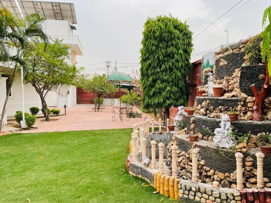Palm Familia By Palm Leisure Jaipur