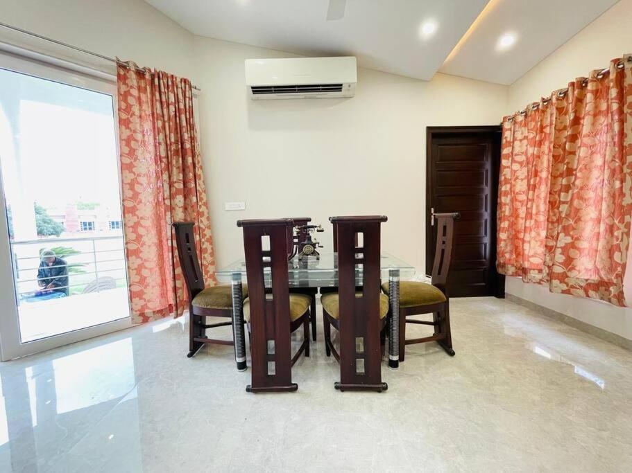 Palm Familia By Palm Leisure * Jaipur