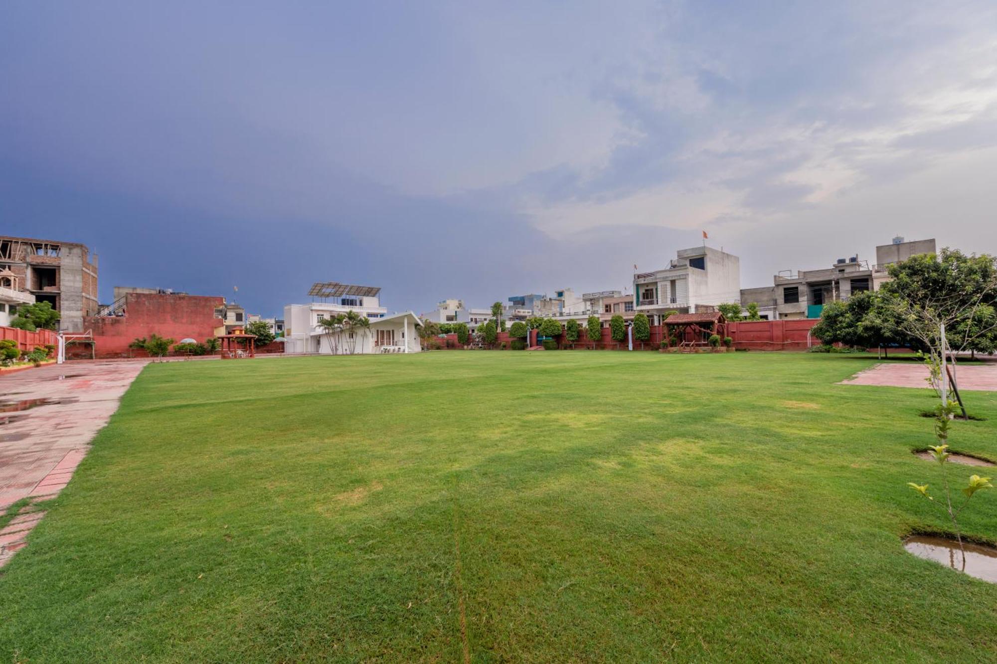 Palm Familia By Palm Leisure * Jaipur