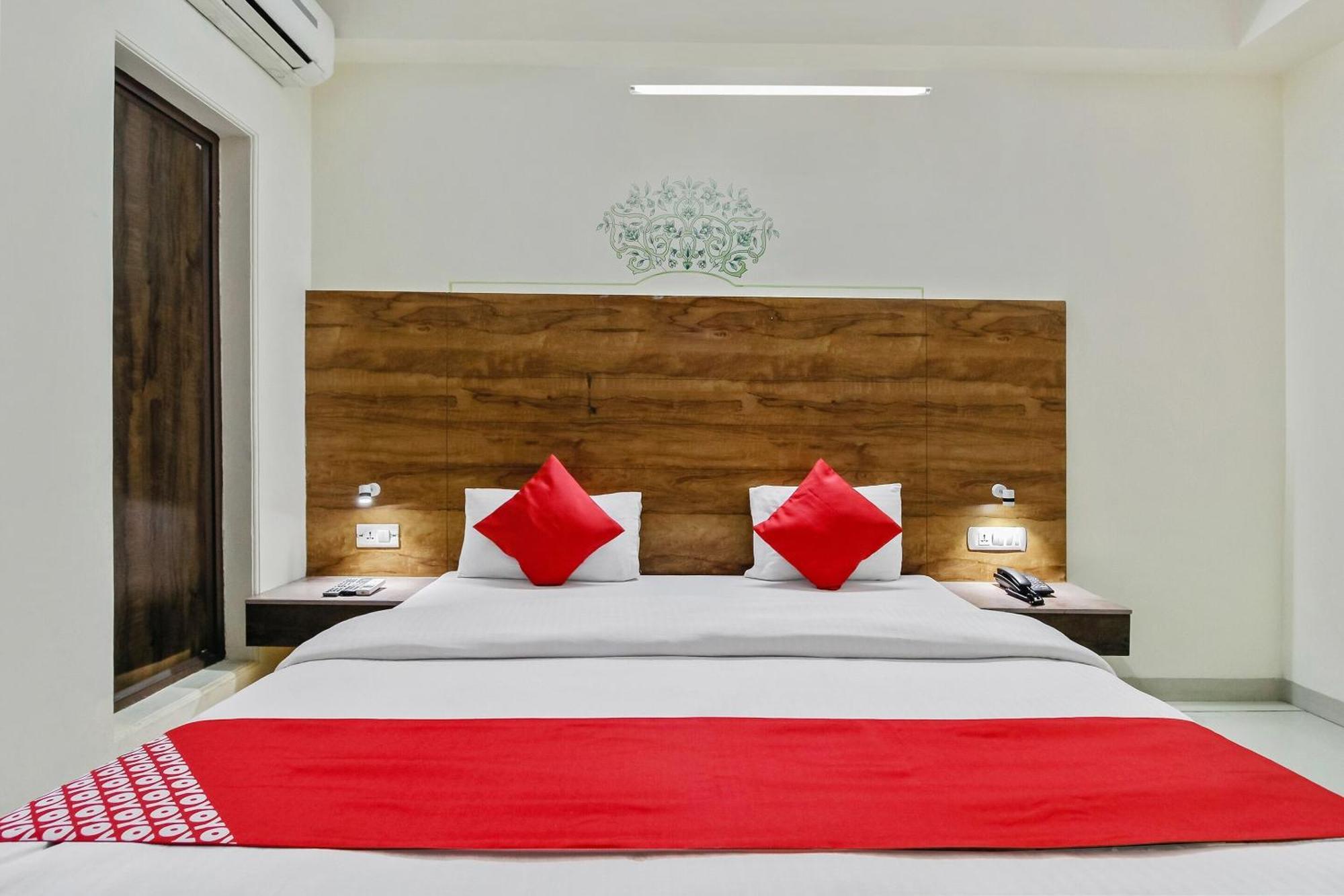Hotel Collection O Tulip Palace