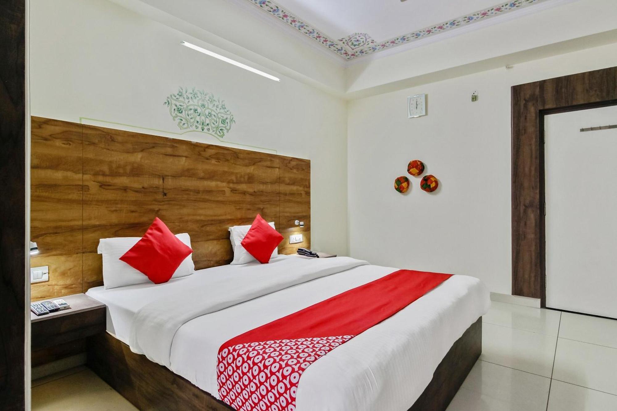 Collection O Tulip Palace 4*