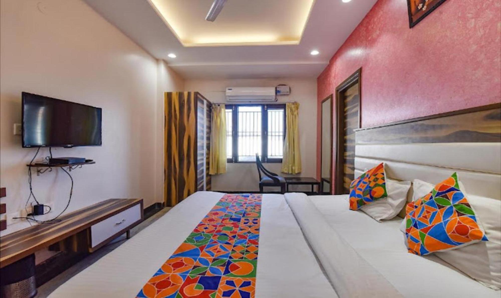 Fabhotel The Wind Palace Jaipur