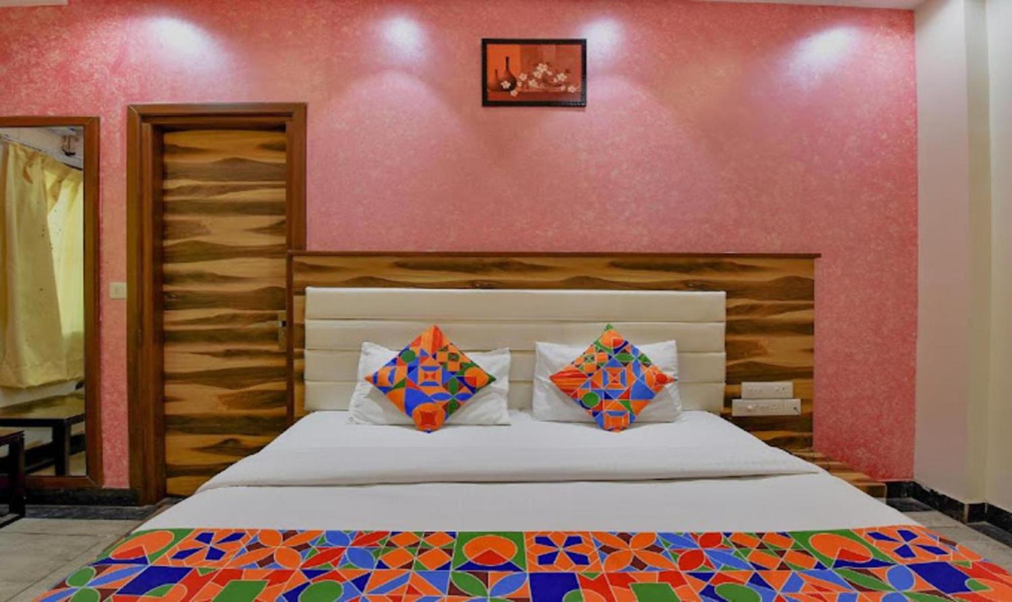 Fabhotel The Wind Palace Jaipur