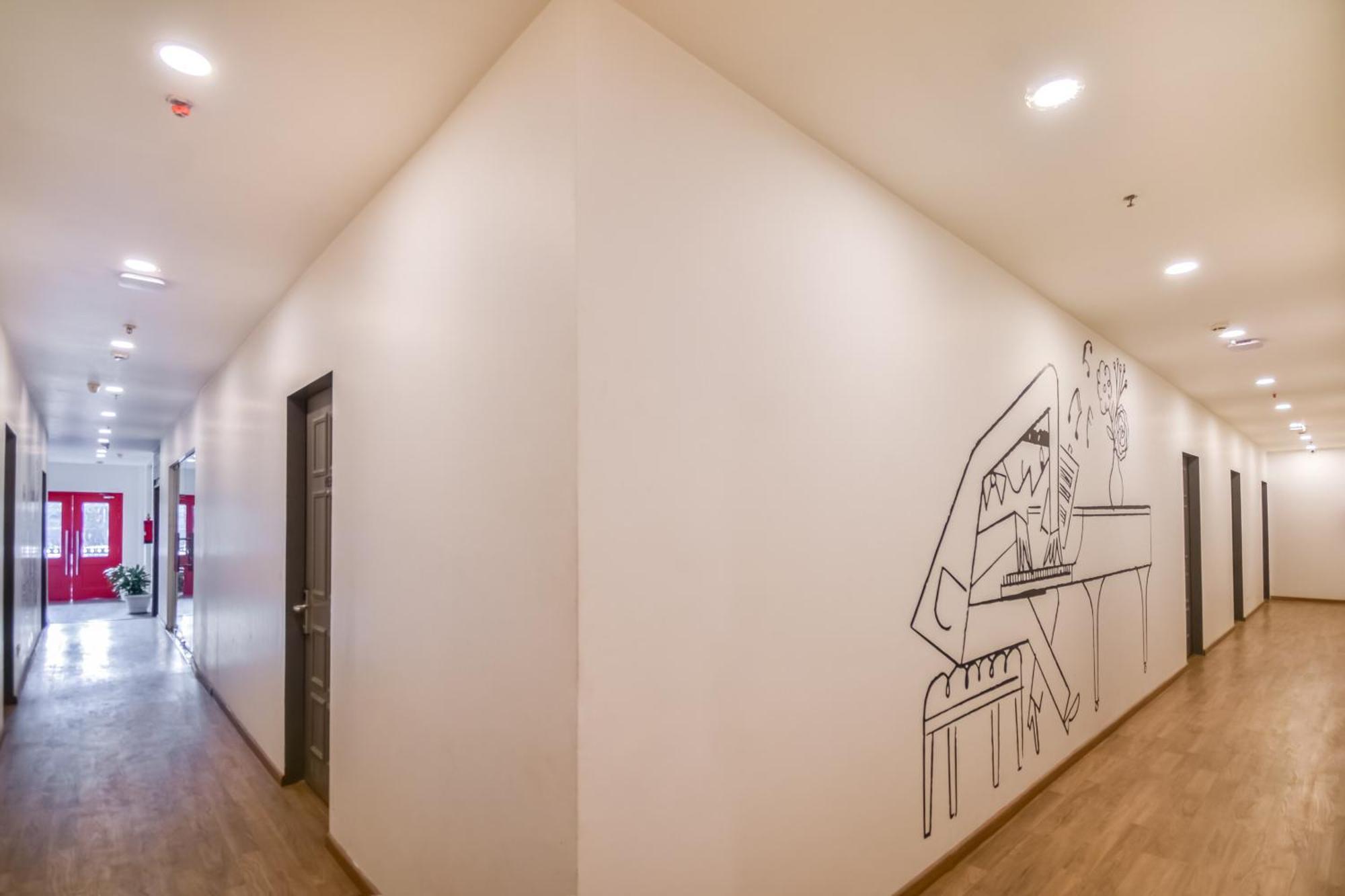 Townhouse Kg Estate Hotel 4*