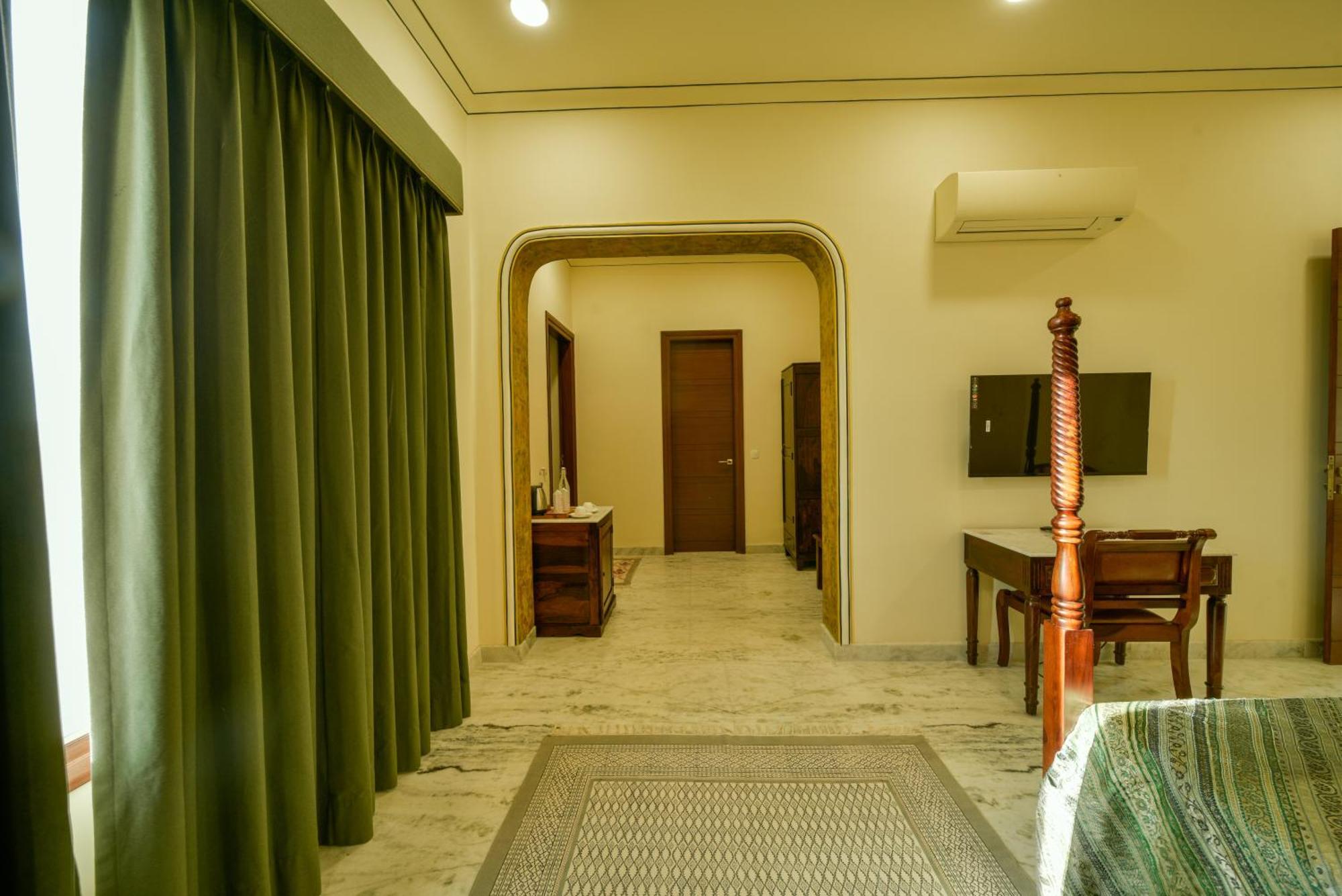 Dera * Jaipur