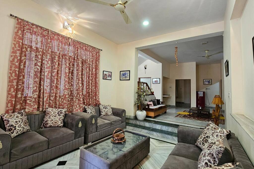 Kaushik House - Luxury Garden Homestay Near Vaishali Nagar Jaipur