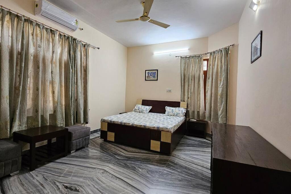 Kaushik House - Luxury Garden Homestay Near Vaishali Nagar Apartment