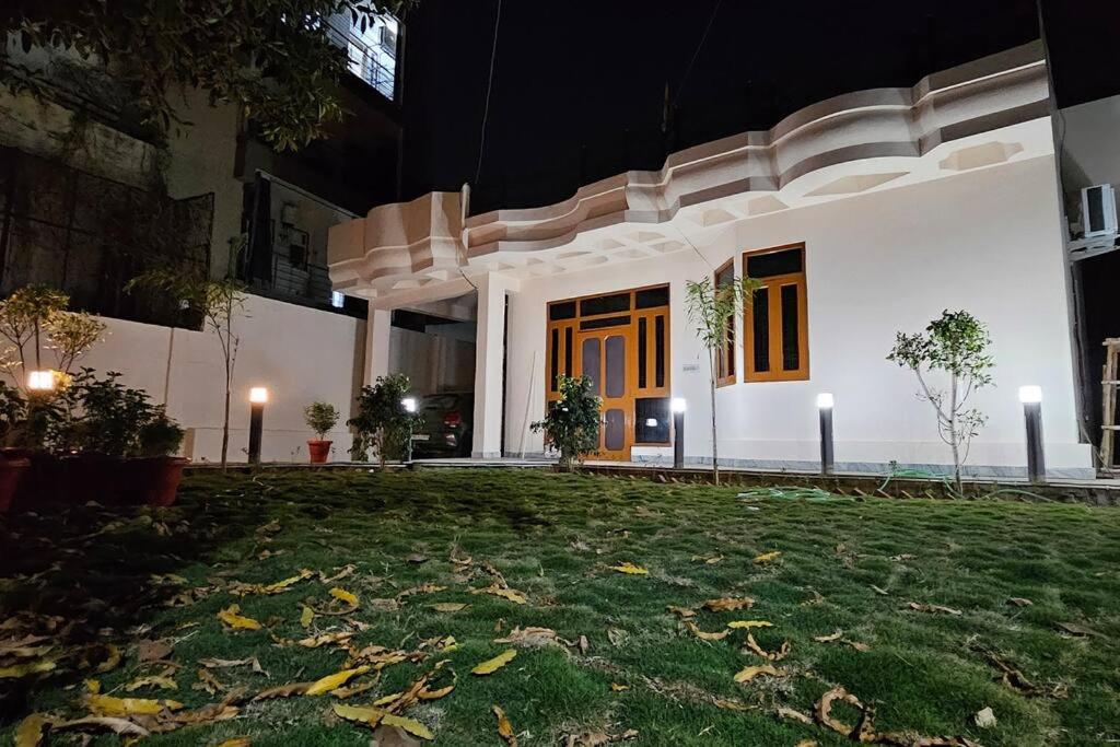 Kaushik House - Luxury Garden Homestay Near Vaishali Nagar * Jaipur
