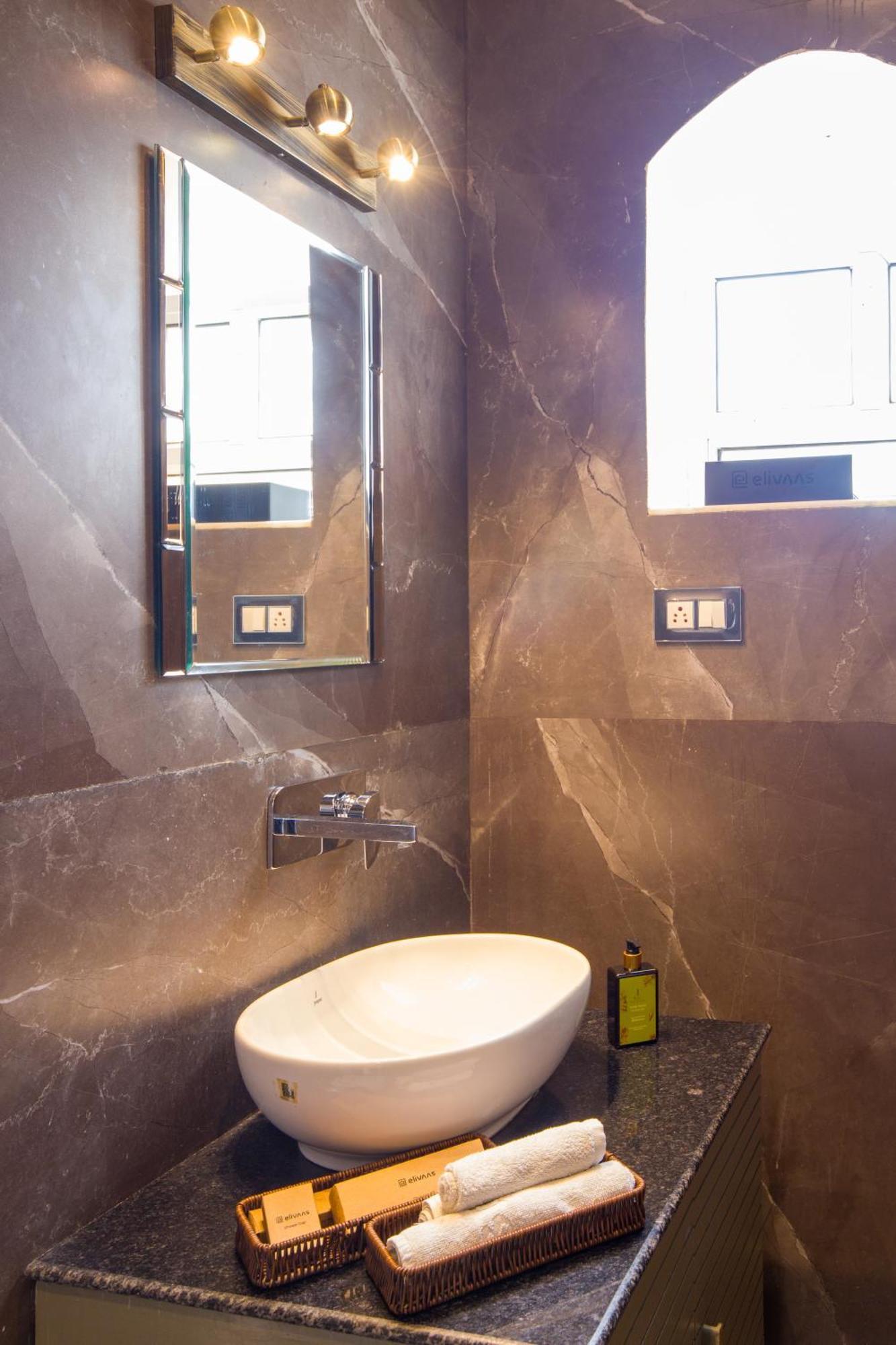 Elivaas 3 Bhk With Pvt Pool & Lush Garden - Oakwood * Jaipur