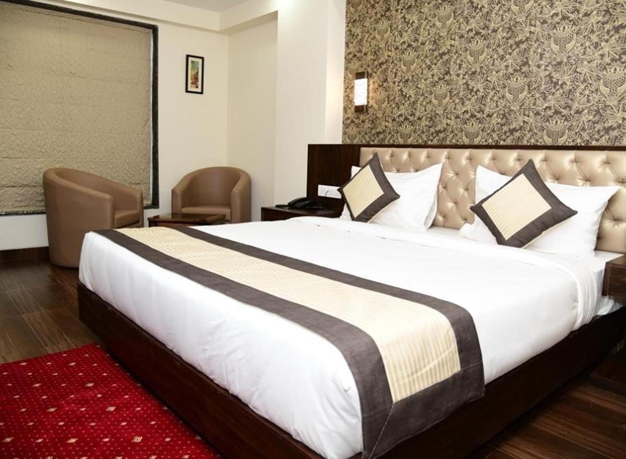 Sanskar Palace, Vaishali Nagar, Hotel