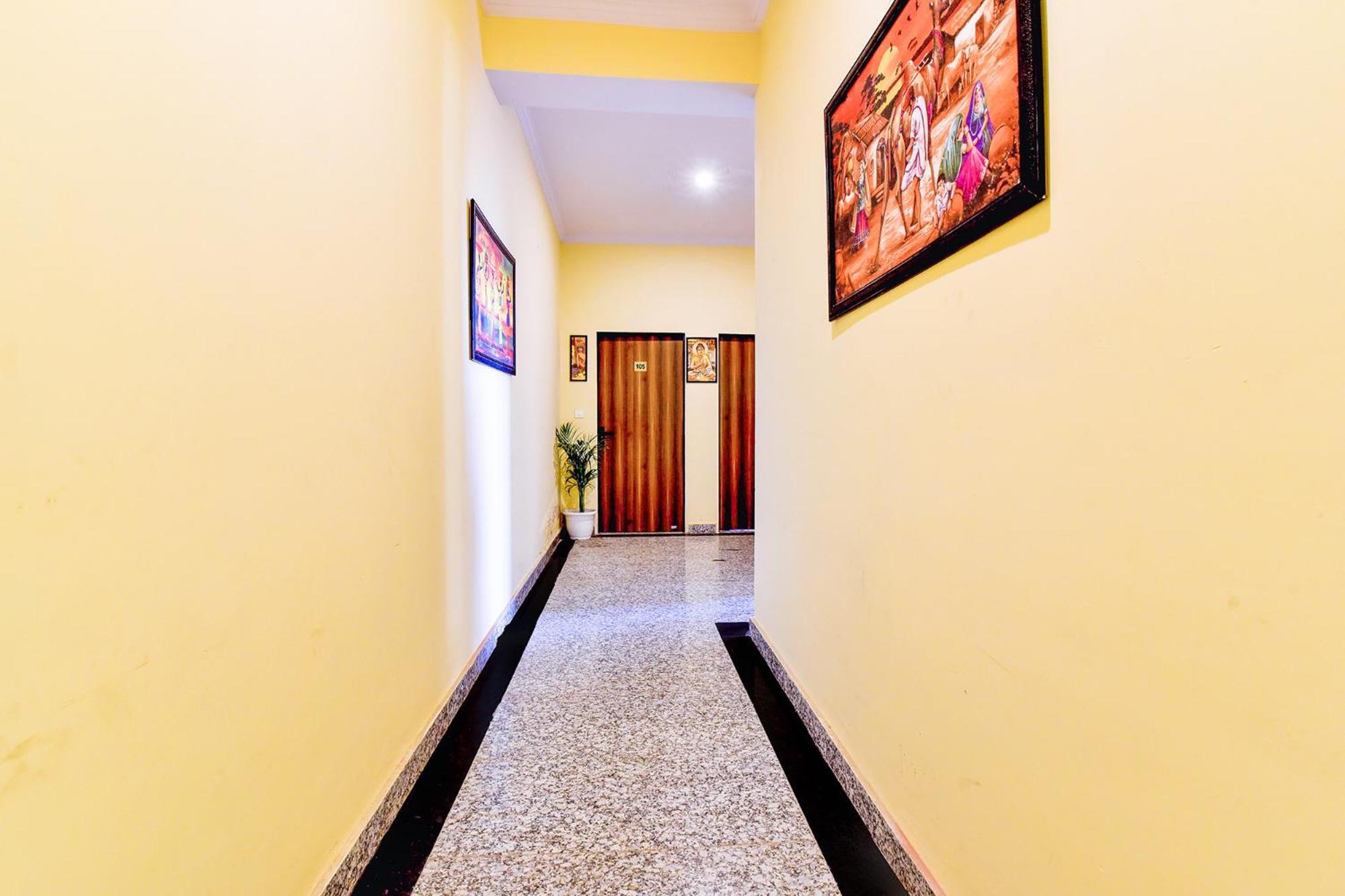 Hotel Fabexpress Golden Manor Jaipur