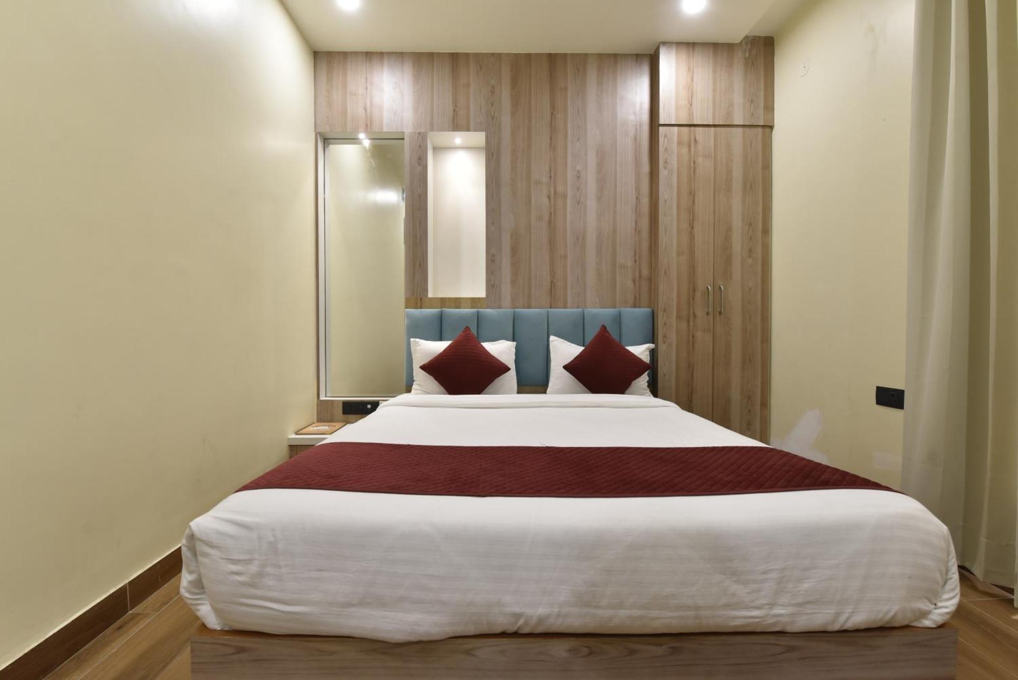 Anju Shree Inn-near Airport Terminal 1