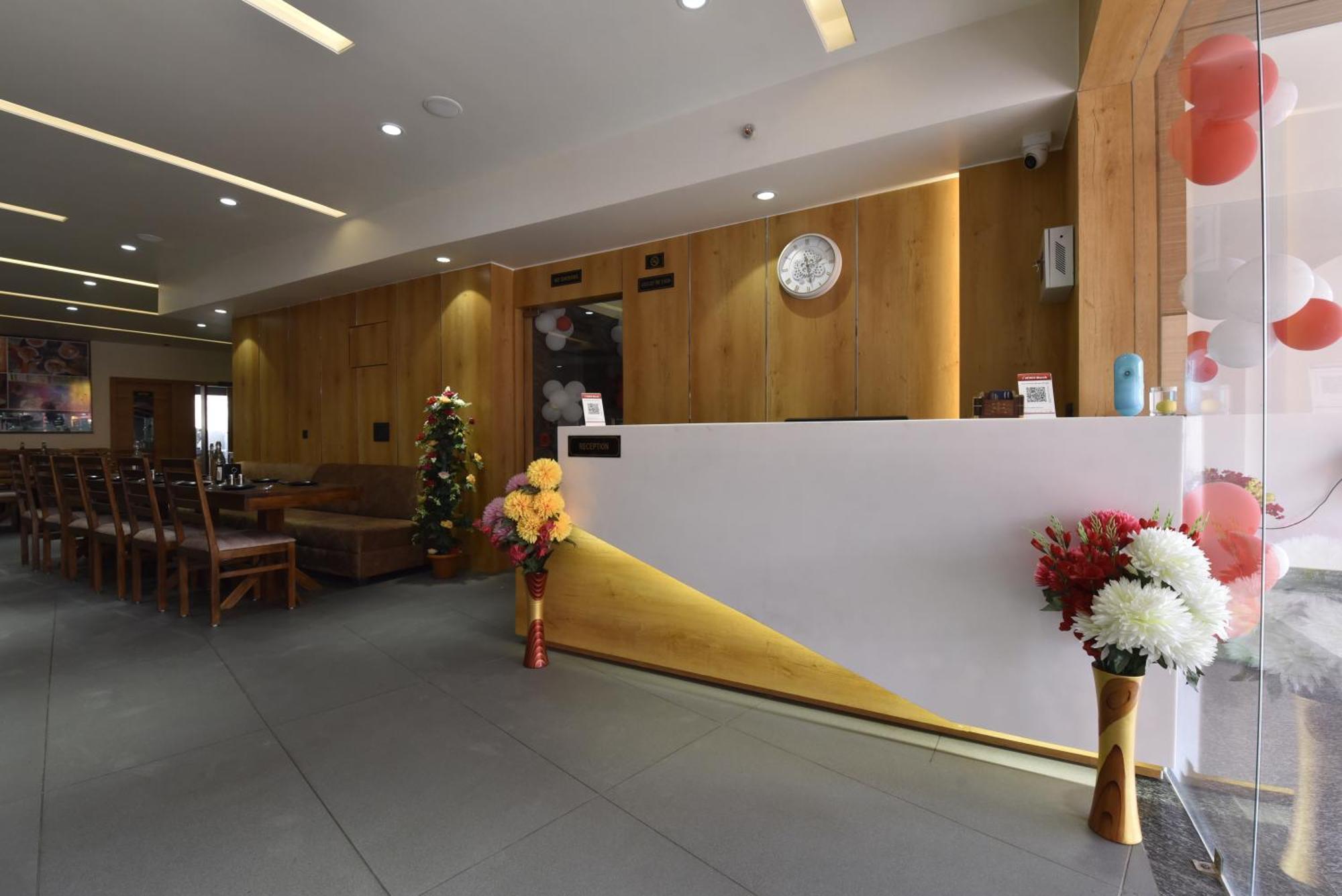 Hotel Anju Shree Inn-near Airport Terminal 1 4*