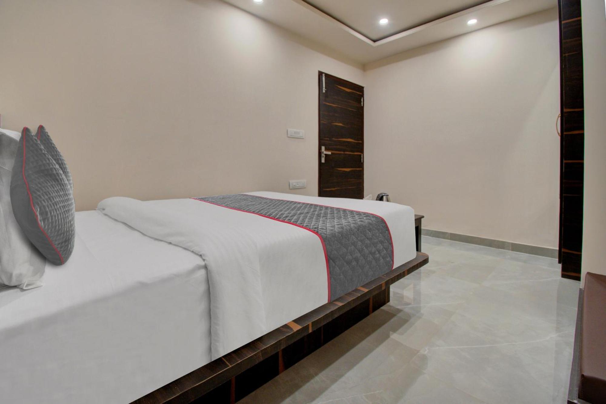Townhouse Karma Hotel Jaipur