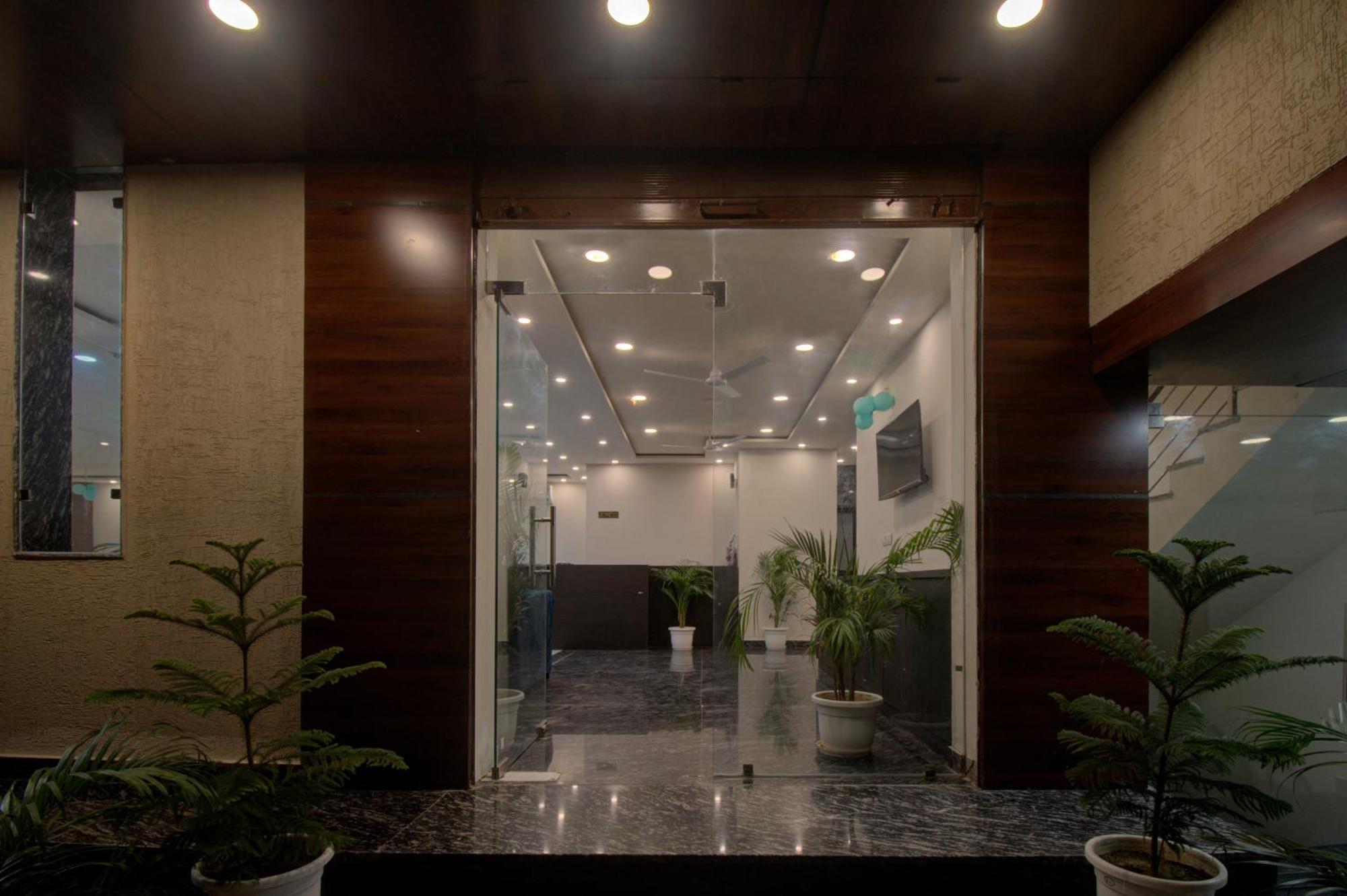 Hotel Townhouse Karma 3*