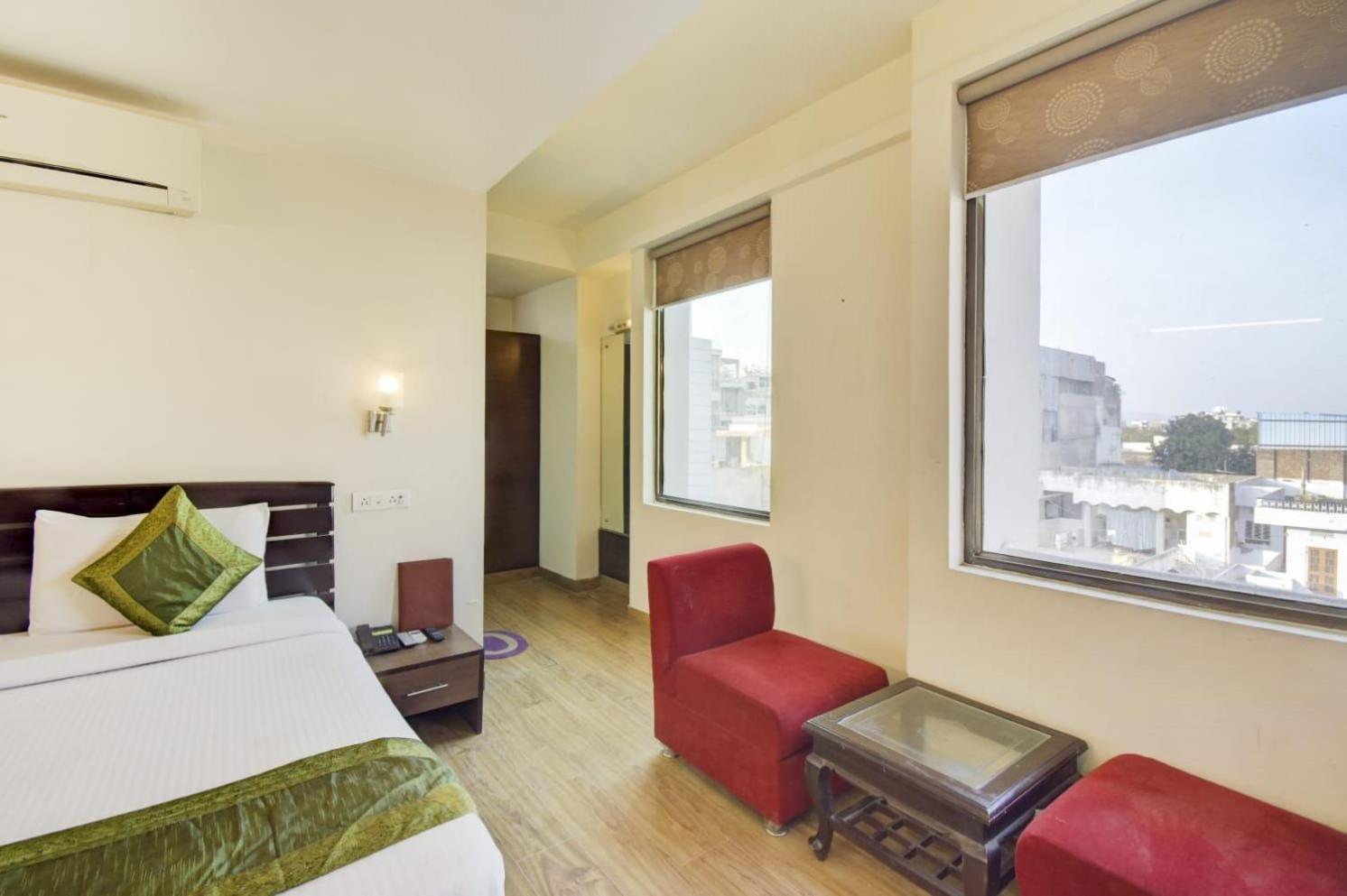 Sahibs Corporate Hotel Jaipur