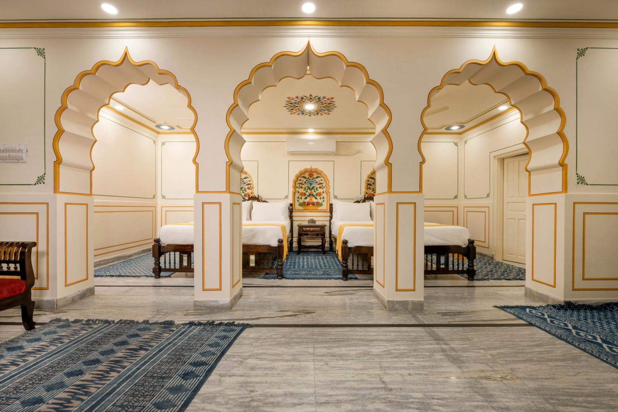 Raghunath Haveli - A Boutique