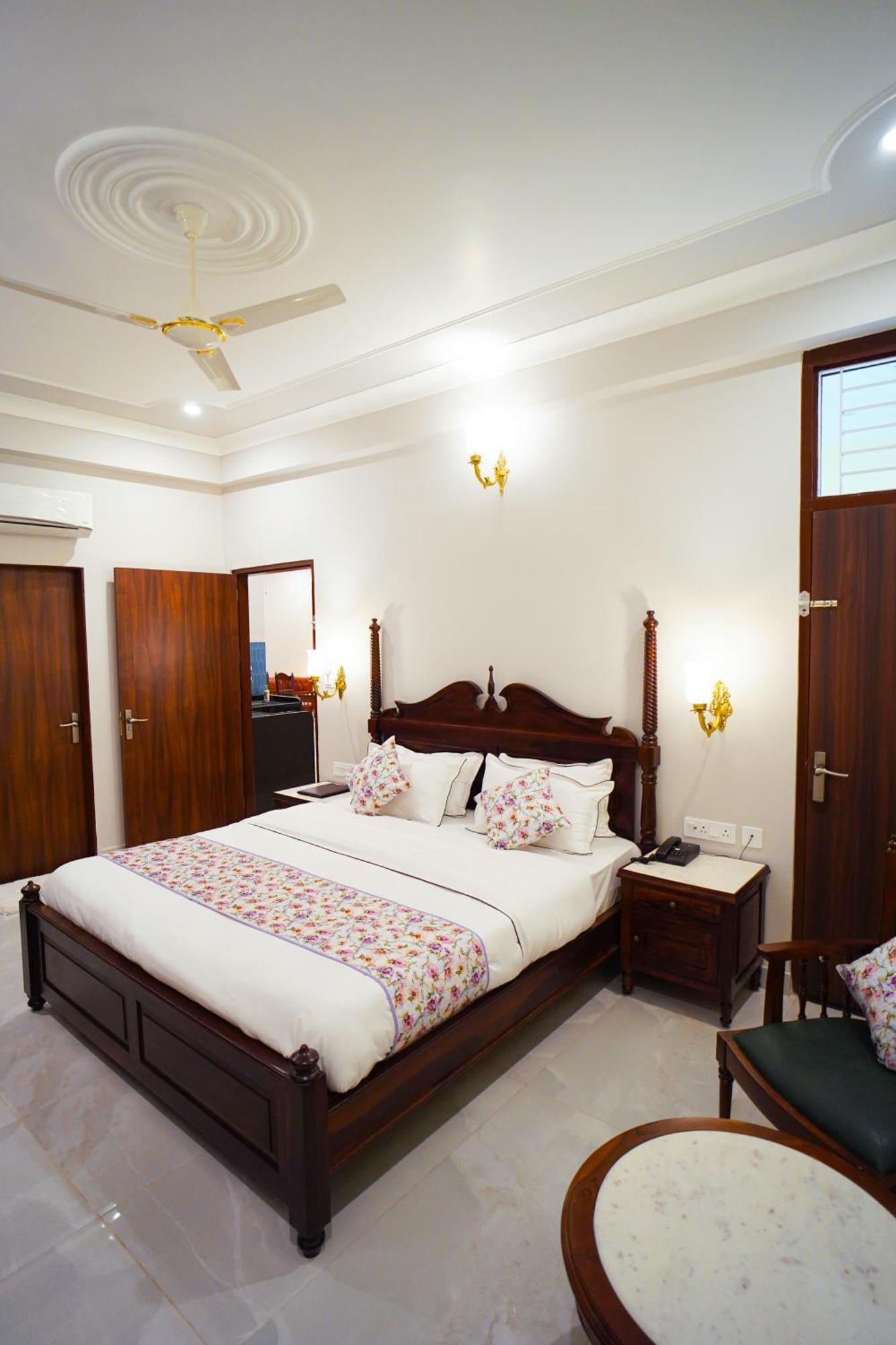 Chitawa Haveli Hotel Jaipur