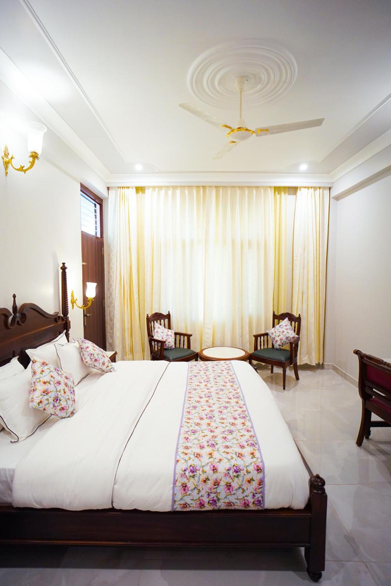Chitawa Haveli 3*