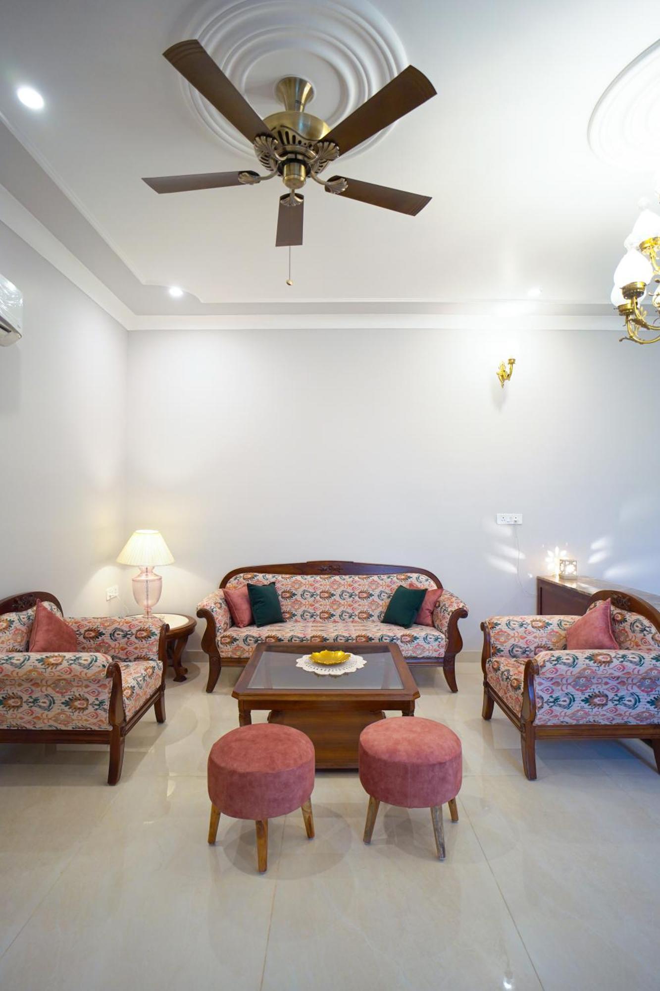 Chitawa Haveli 3*