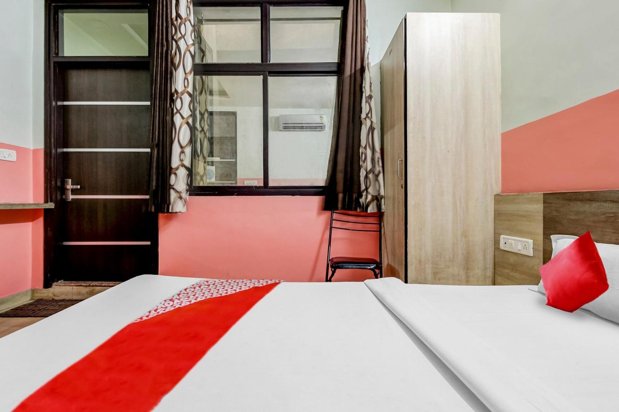 Hotel O Rajwada