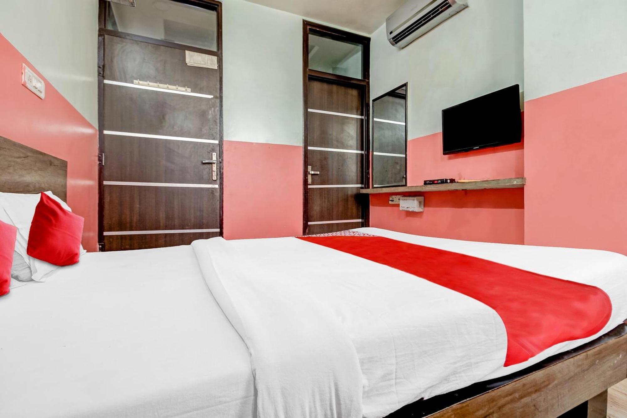 Hotel O Rajwada