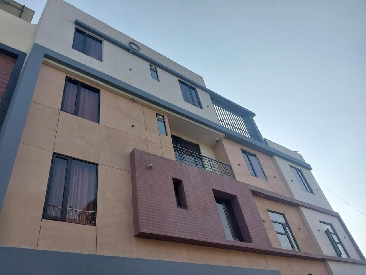 Hotel Saffron Vaishali Nagar Jaipur