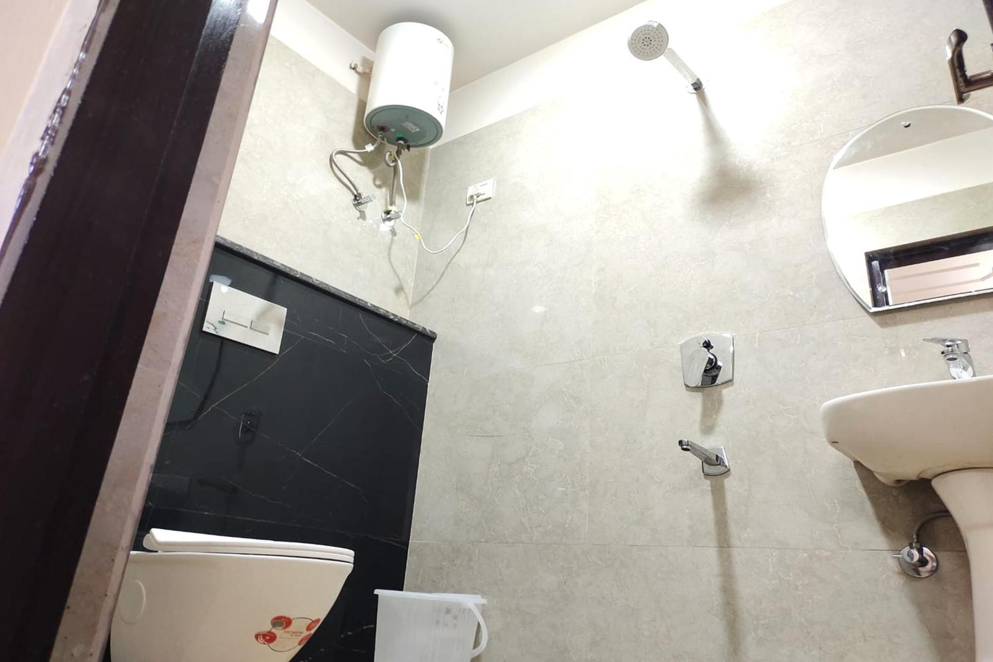 Amrapali 3*