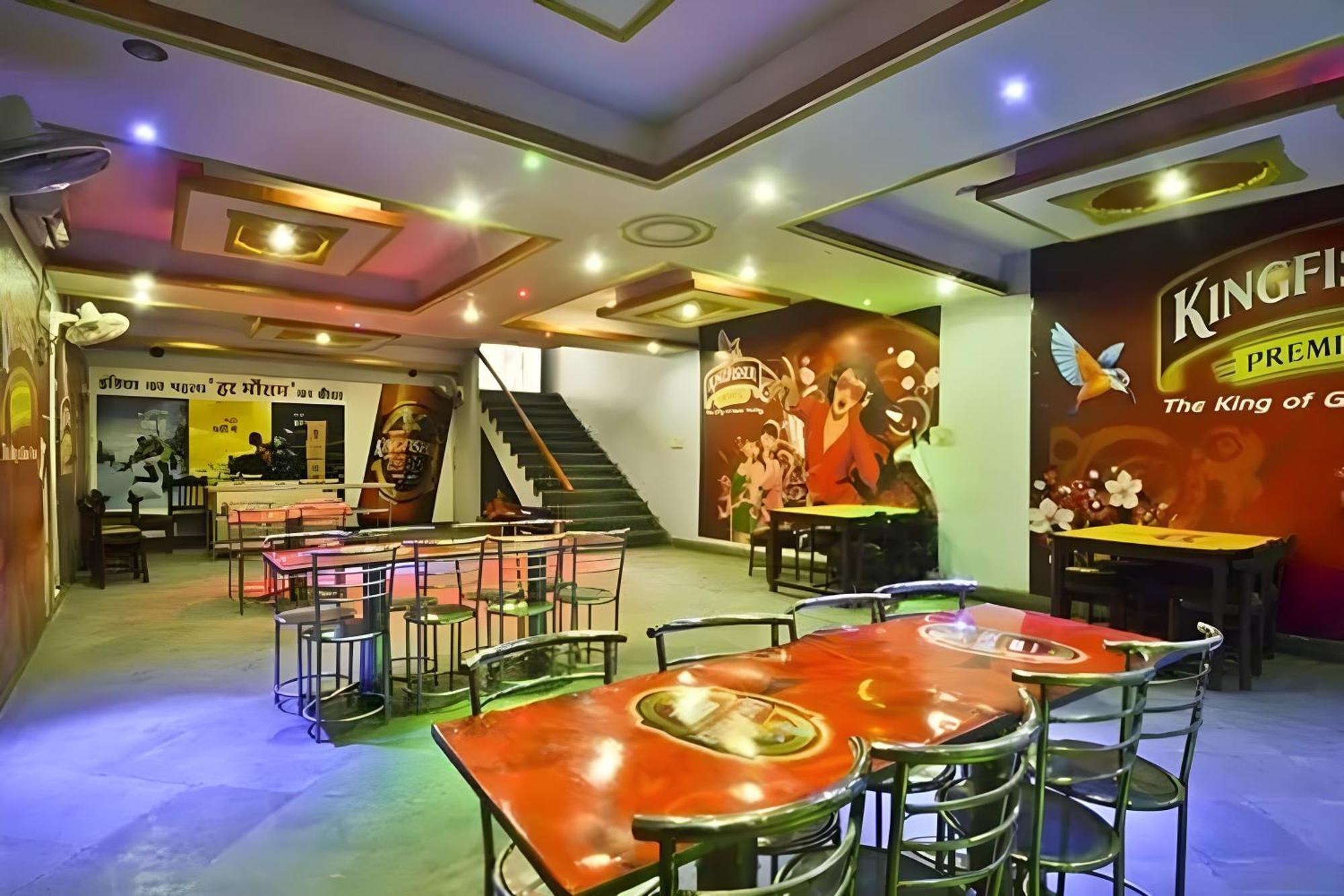 Amrapali Hotel 3*