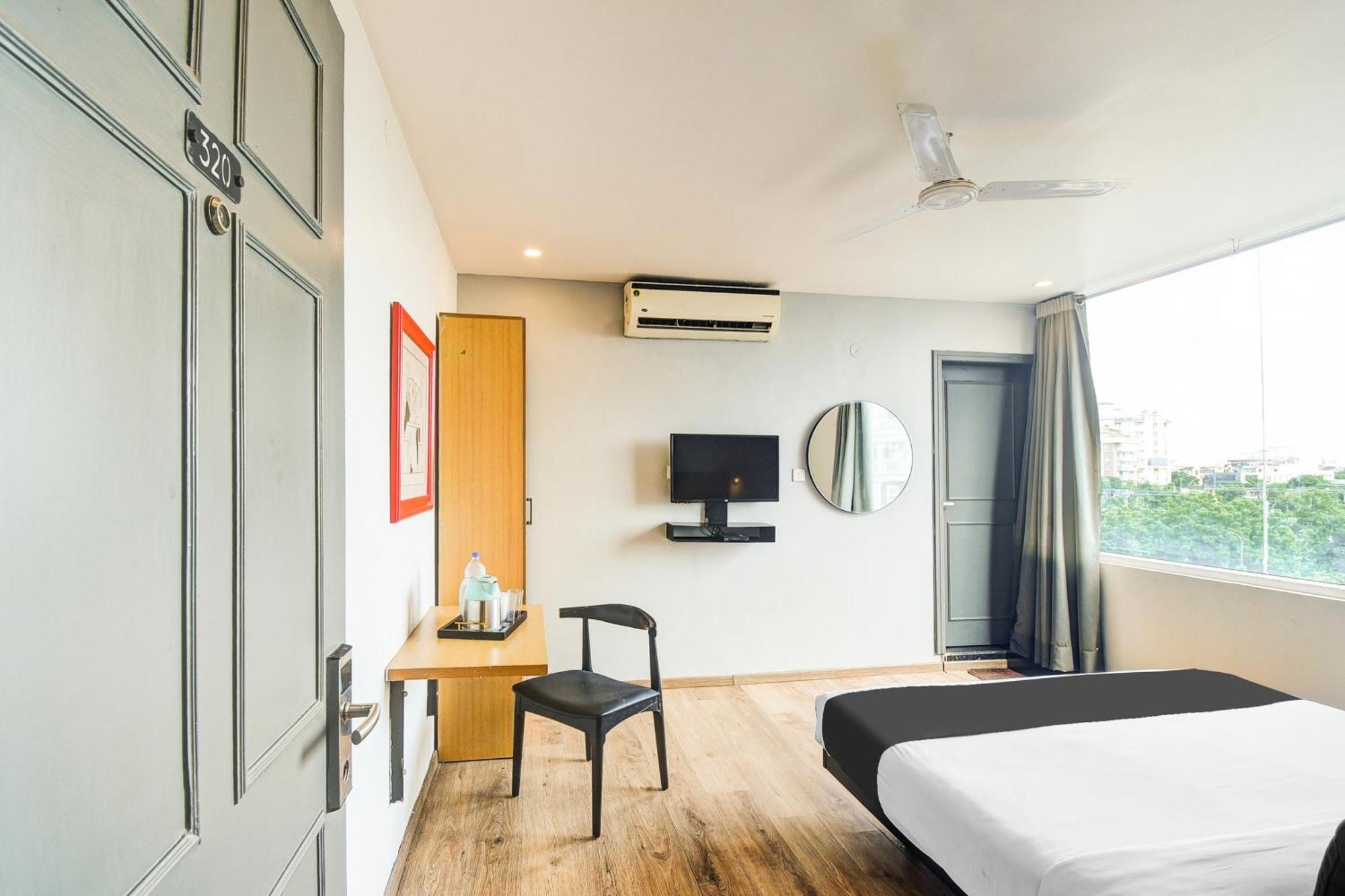 Super Townhouse Tonk Road Near Gandhi Nagar Railway Station 4* Jaipur