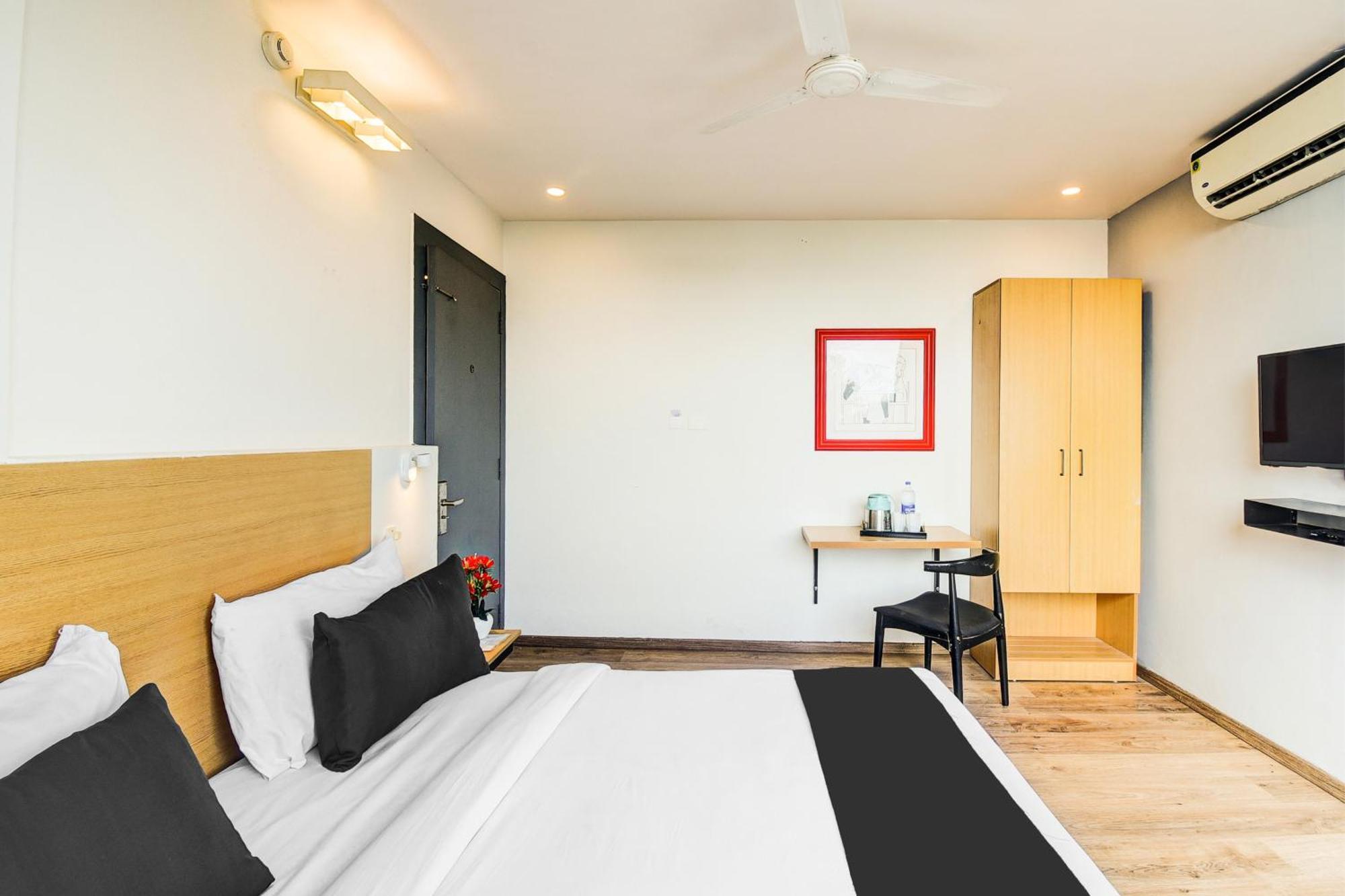 Super Townhouse Tonk Road Near Gandhi Nagar Railway Station