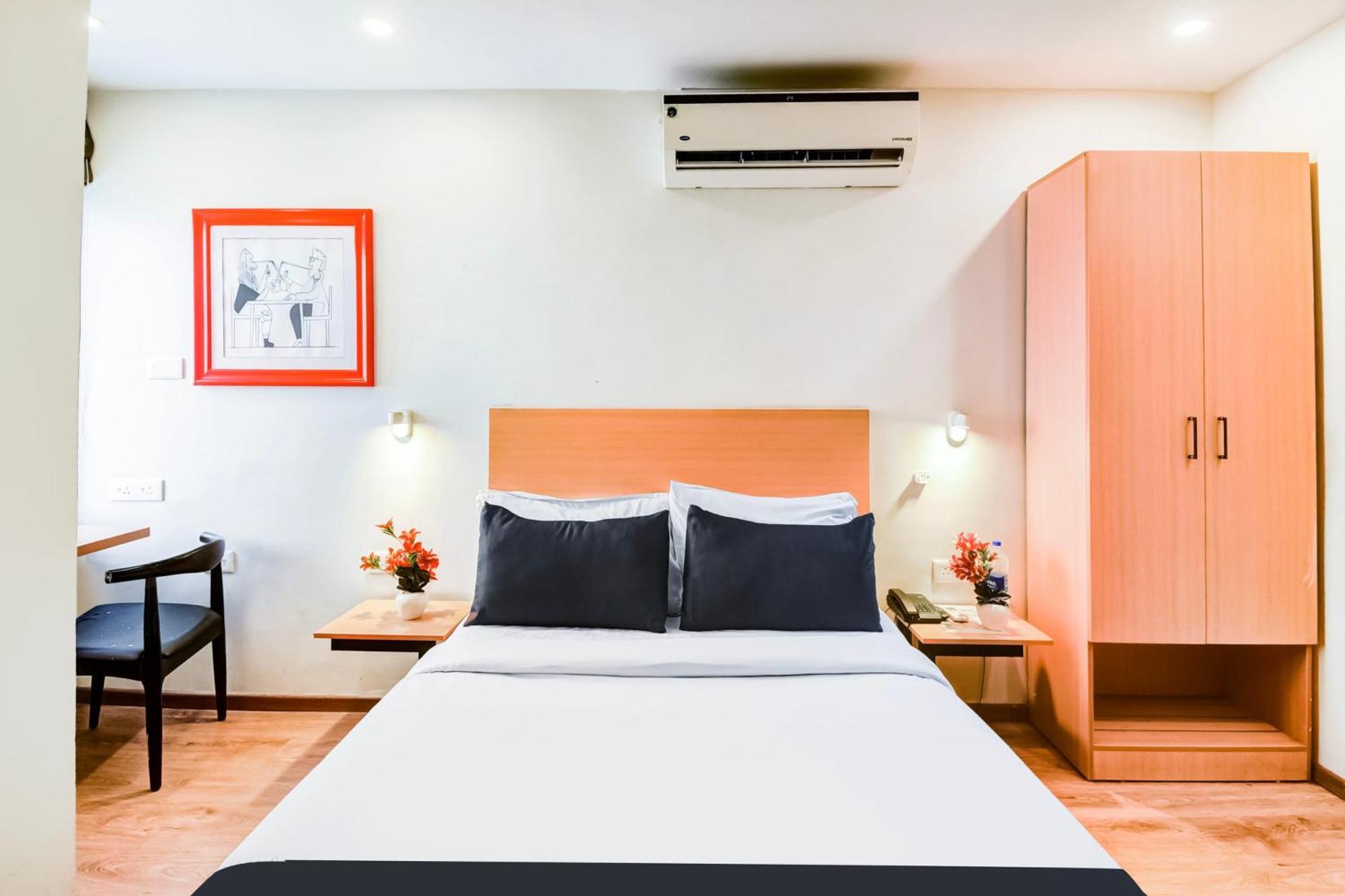 Super Townhouse Tonk Road Near Gandhi Nagar Railway Station Hotel 4*