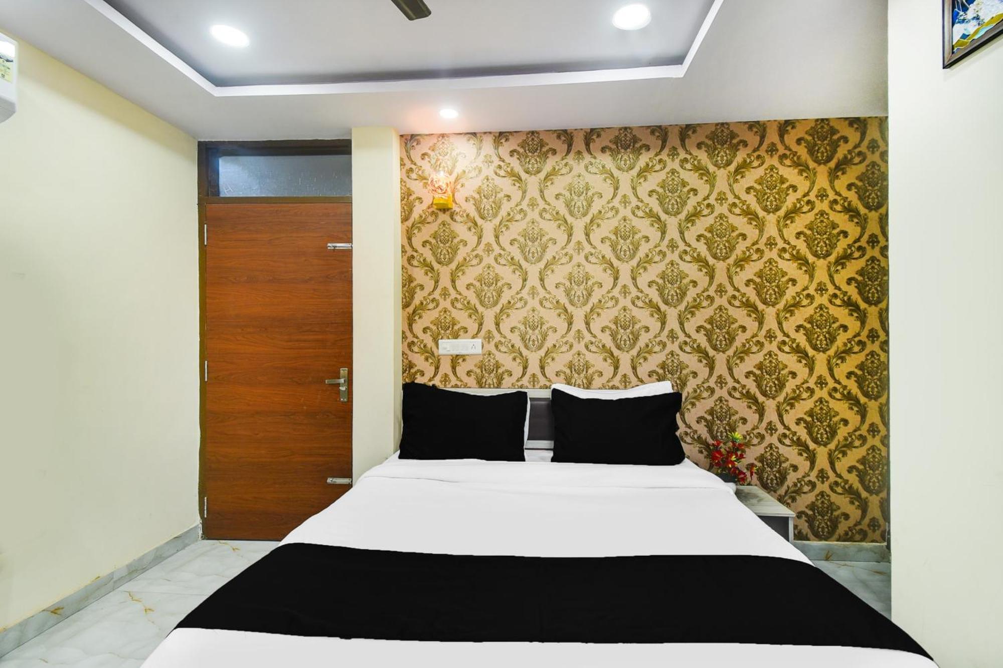 Collection O Khalsa Palace Hotel 3*