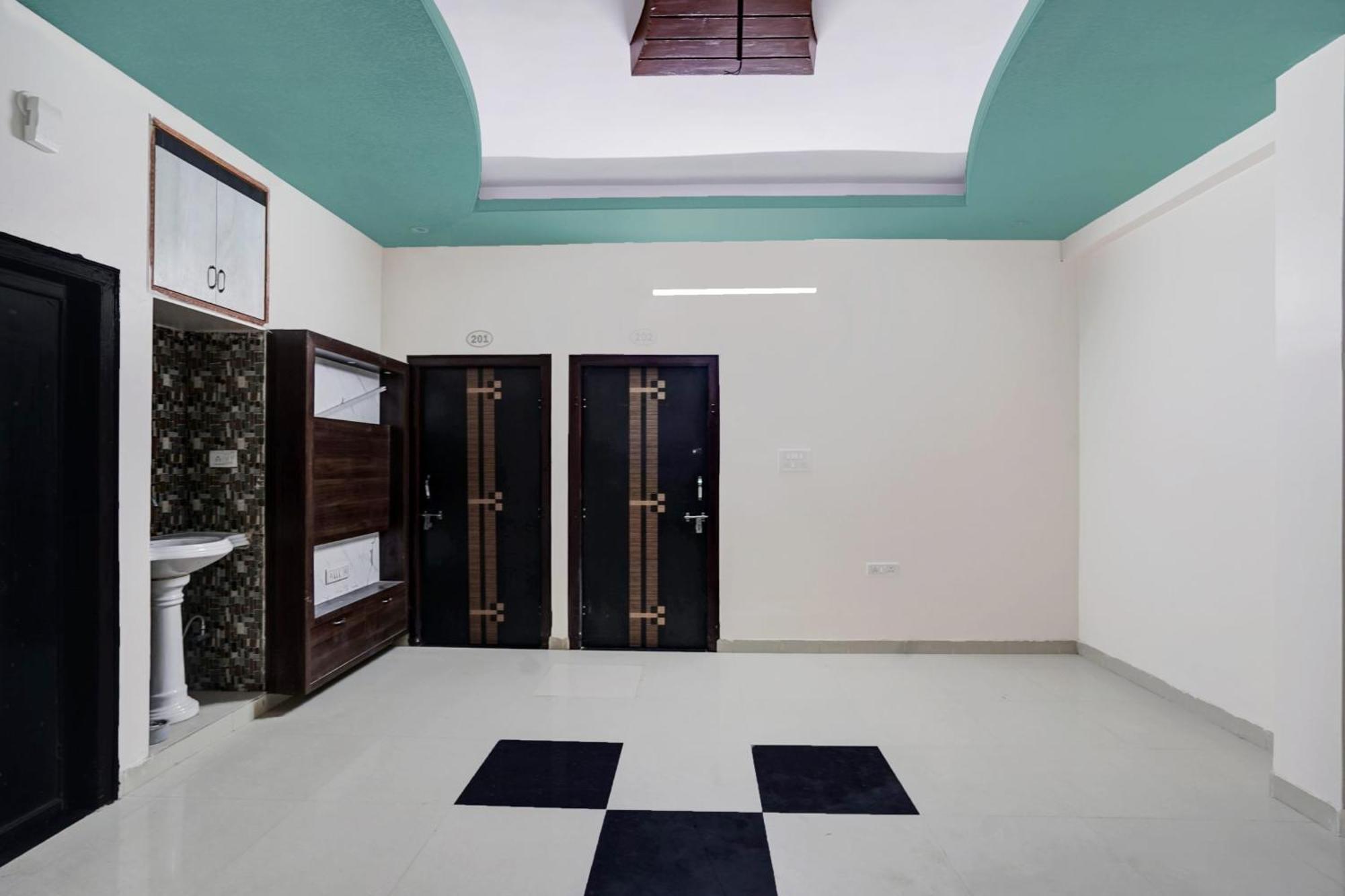 Hotel O Rudra Palace