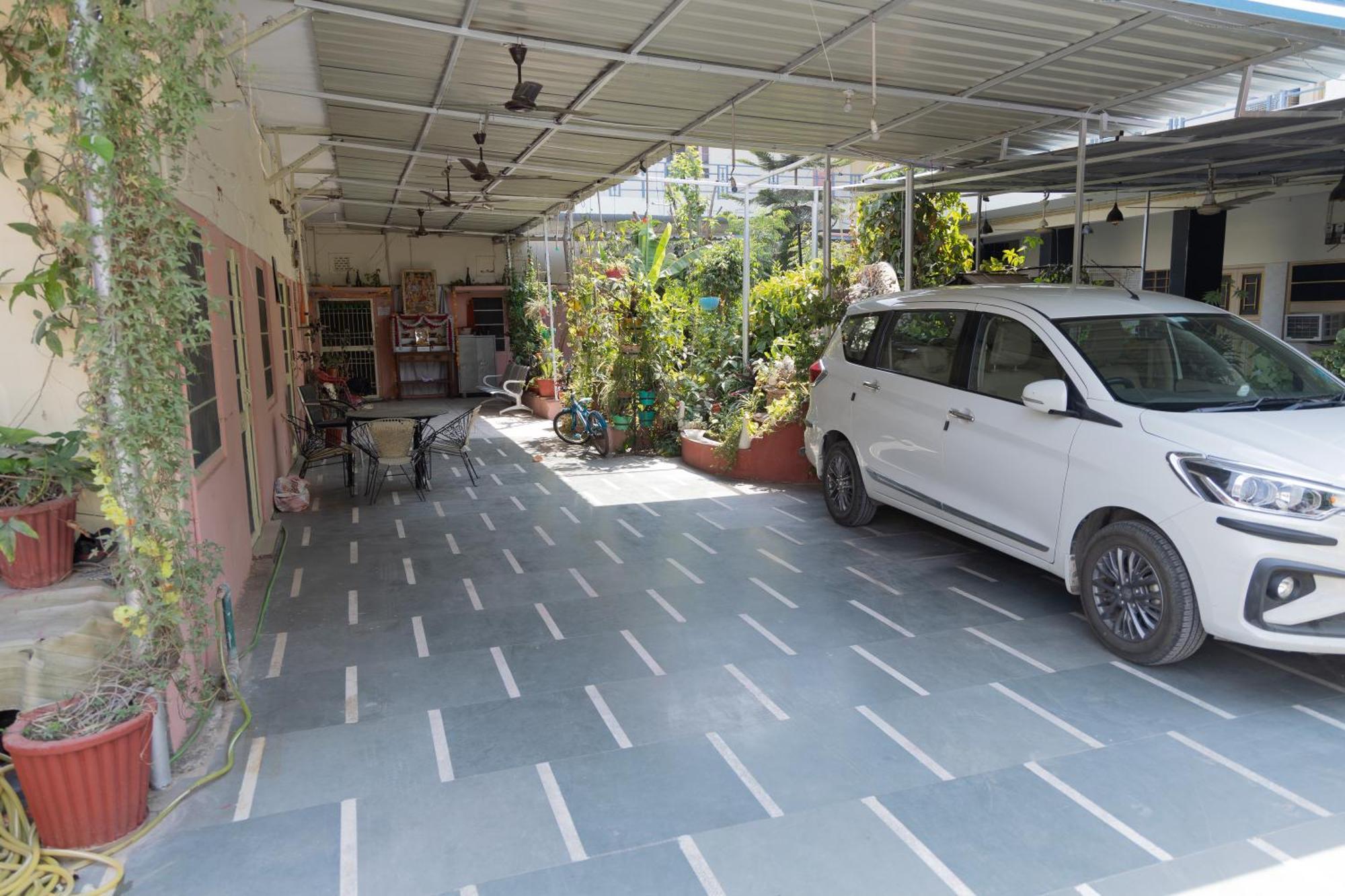 Urmil Basant Hotel